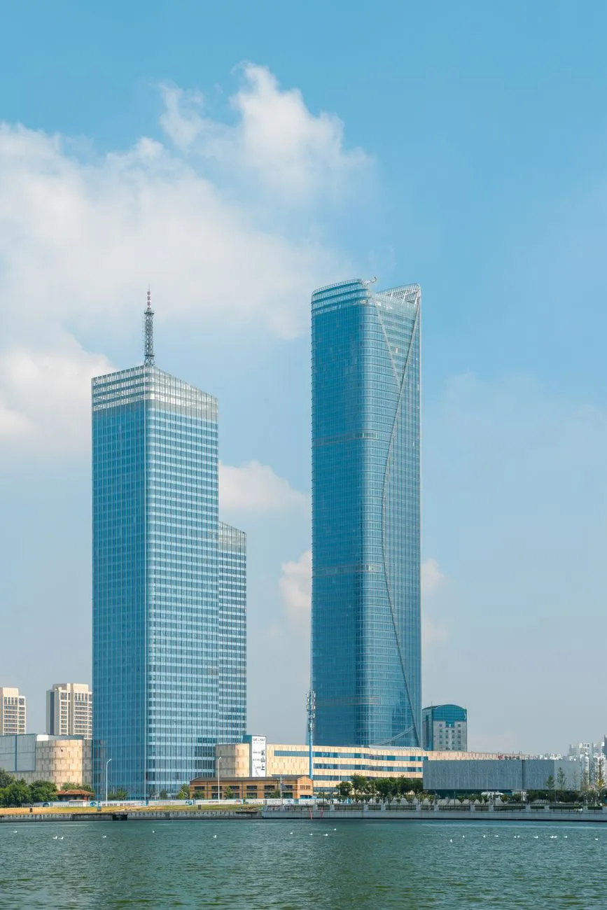 抛光打磨技术在电子产品外观加工中的典型应用案例