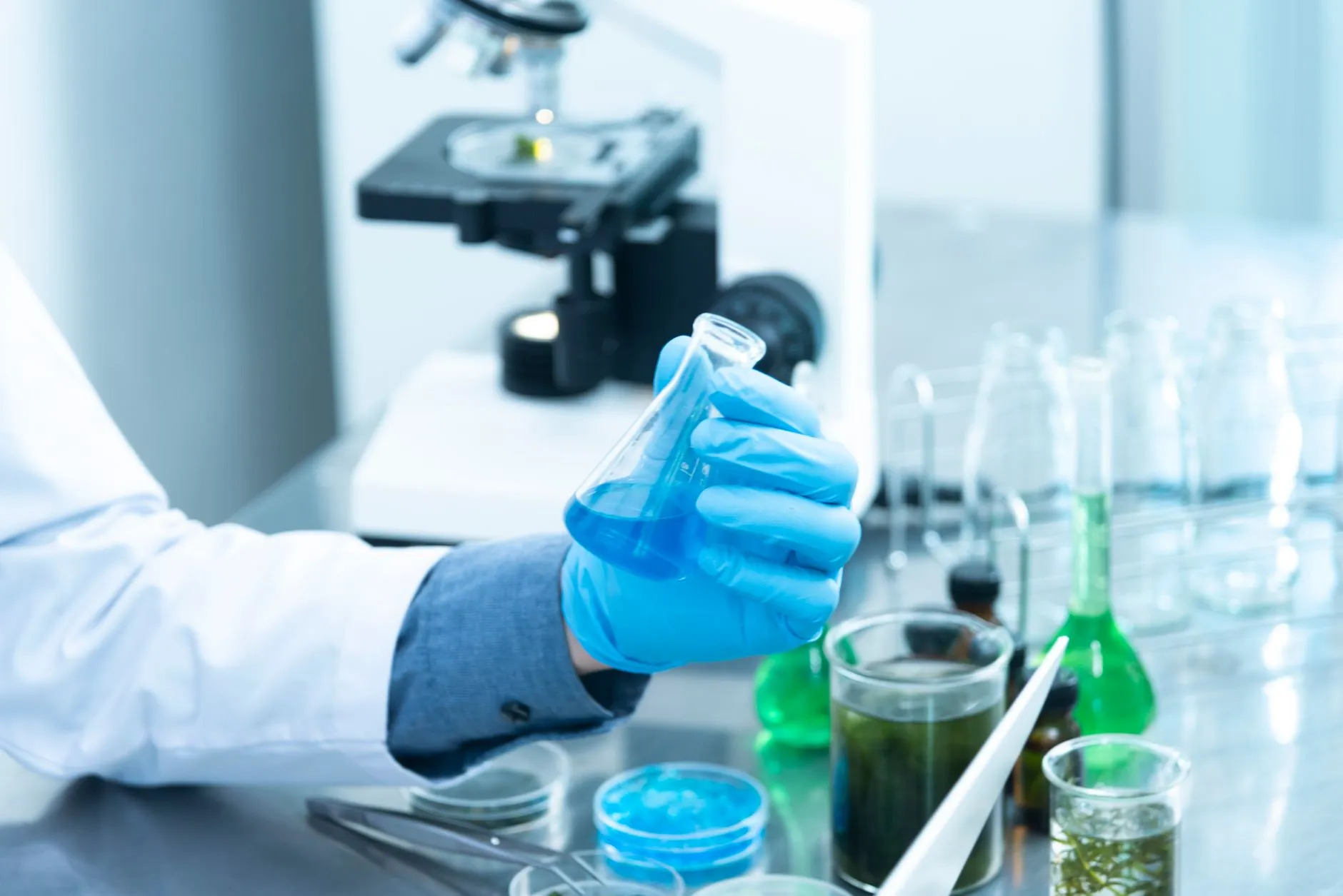 汽摩配件表面处理技术升级：抛光与电镀工艺的协同应用解析
