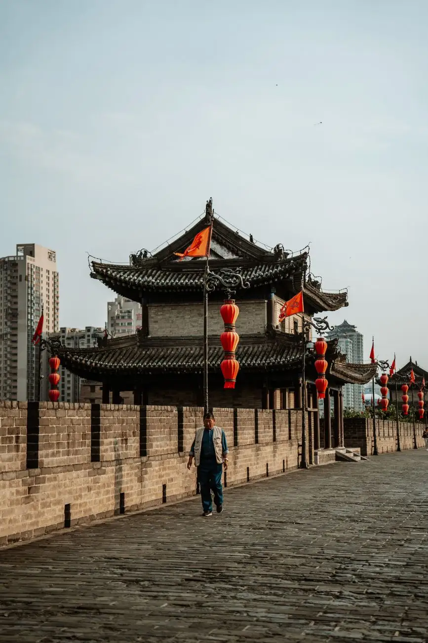 重庆顺工巧精密模具抛光打磨与喷涂一体化服务流程详解